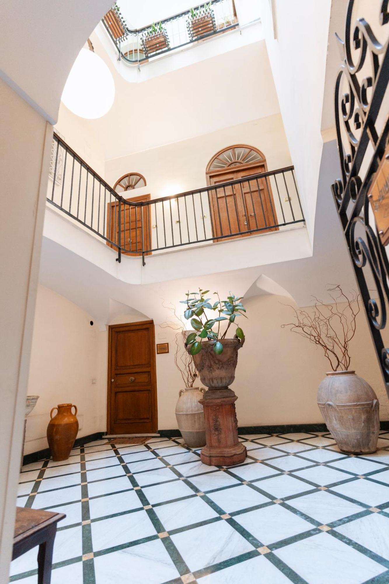 Piazza Tasso Suite Półwysep Sorrentyński Zewnętrze zdjęcie